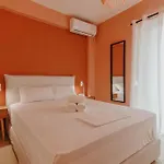 Cozy Peach Nest *