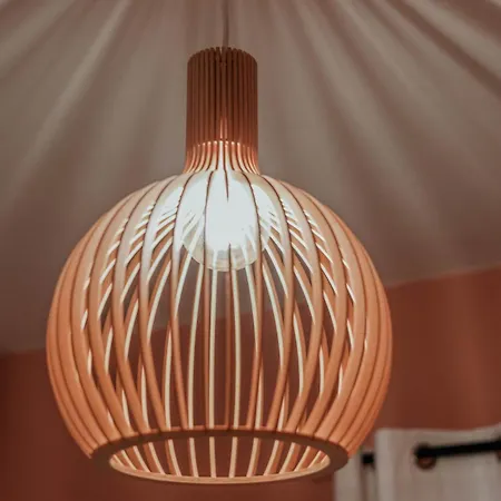 Cozy Peach Nest トロン