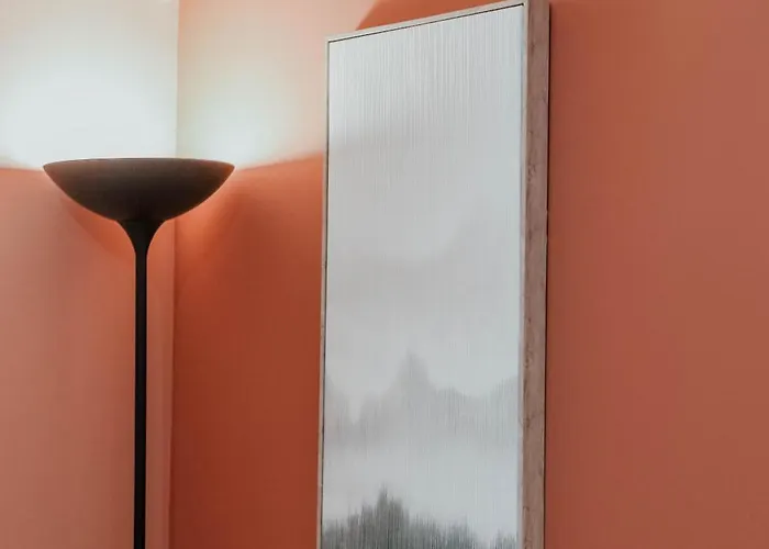 Cozy Peach Nest Tolón